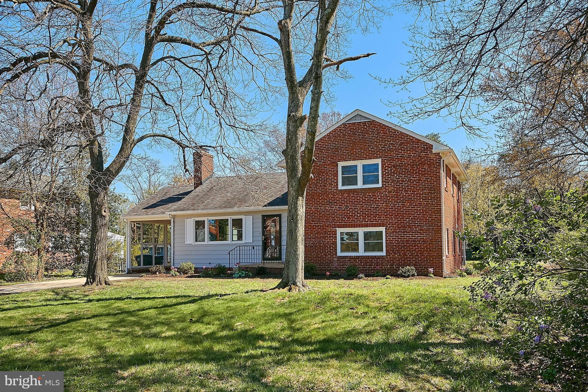 7019 Utica Street Springfield, VA 22150 - Photo 3 of 30 Exterior (Front)