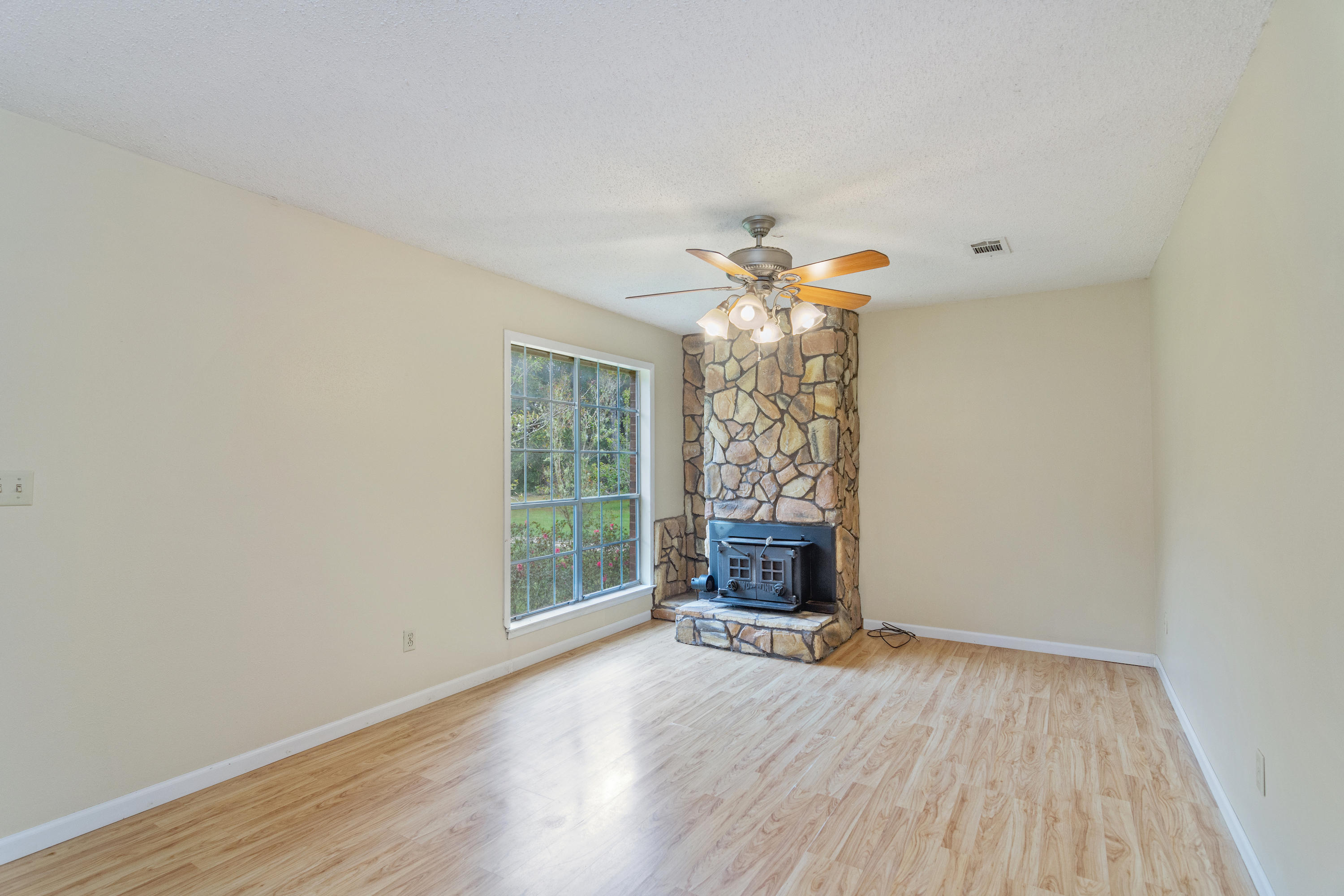 5949 Dairy Road Baker, FL 32531 - Photo 11 of 29