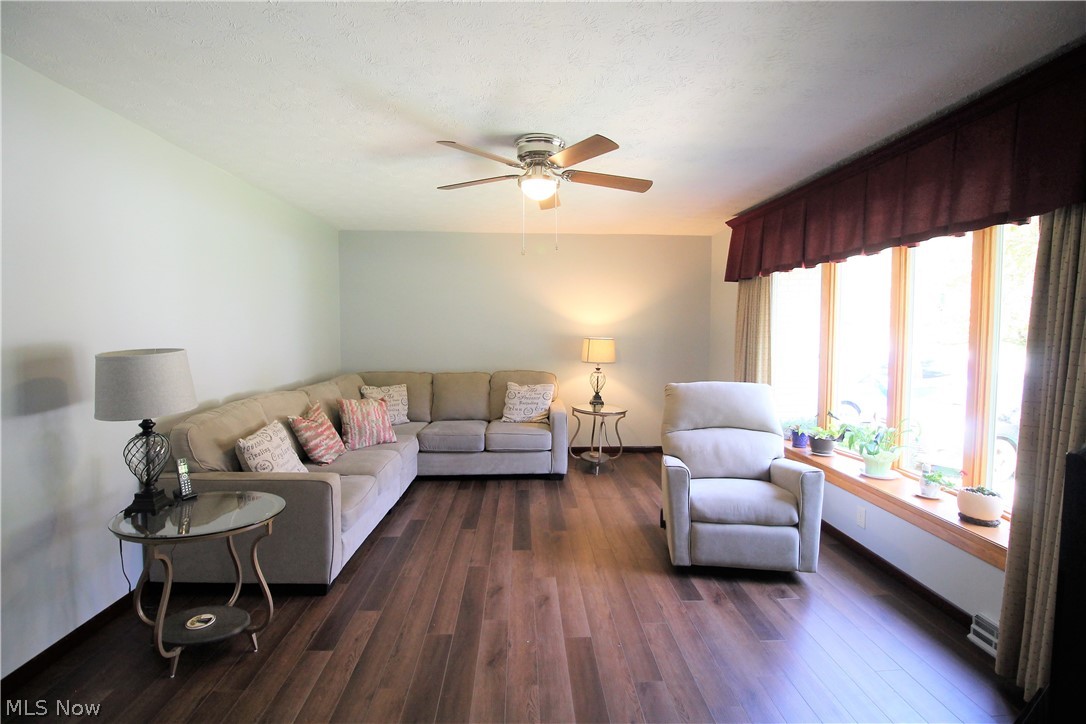 4164 Ellsworth Road Stow, OH 44224 - Photo 3 of 35 Gallery Image 3