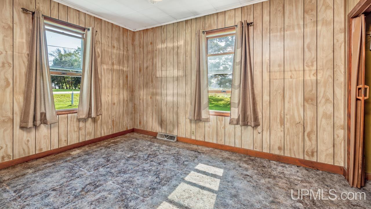 4047 D Road Bark River, MI 49807 - Photo 12 of 22