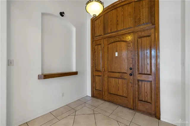 a view of a hallway with closet