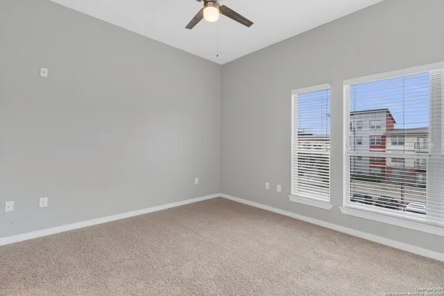 $2,200 | 939 South Frio Street, Unit 2006, San Antonio, TX 78207