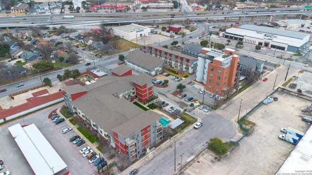 $2,200 | 939 South Frio Street, Unit 2006, San Antonio, TX 78207