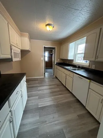 $175,000 | 5718 Fenton Street, Dearborn Heights, MI 48127