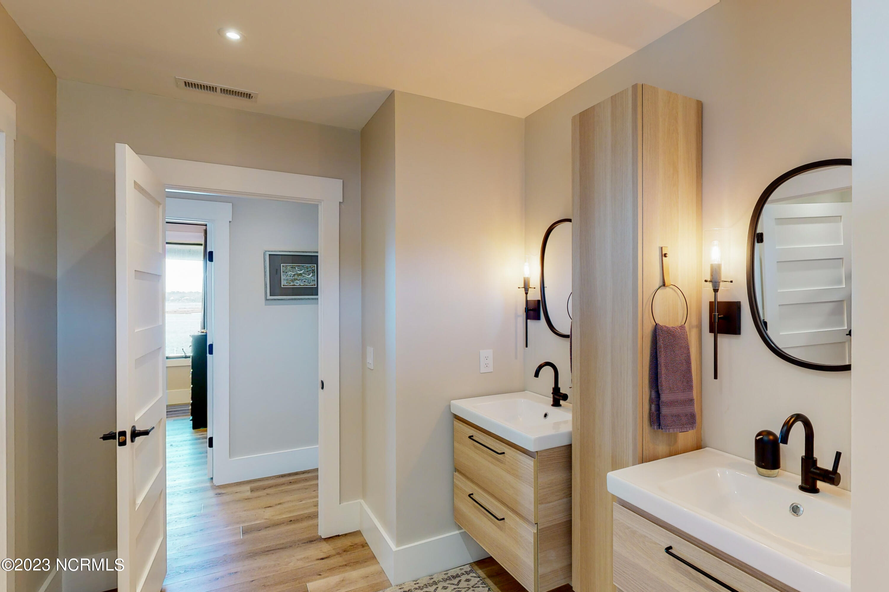 370 Batson Road Hampstead, NC 28443 - Photo 53 of 99 370 Batson Road - Interiors_4