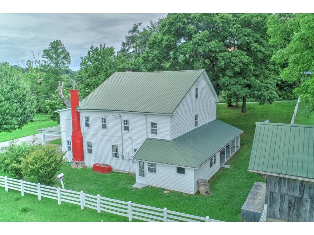 2540 Garrett Hill Road Greeneville, TN 37743 - Photo 6 of 36 Photo 6