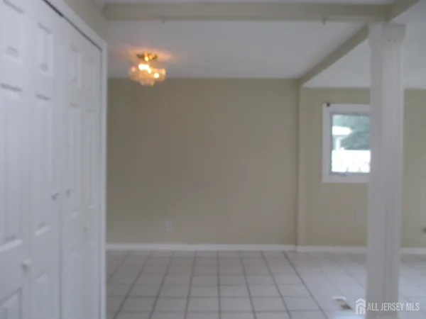 $3,900 | 14 New Dover Road, Iselin, NJ 08830