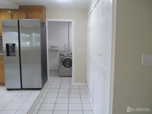 $3,900 | 14 New Dover Road, Iselin, NJ 08830
