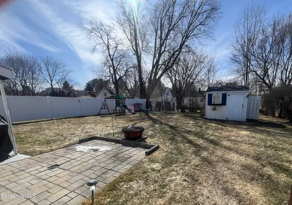 $320,000 | 10 Huron Street, Pittsfield, MA 01201