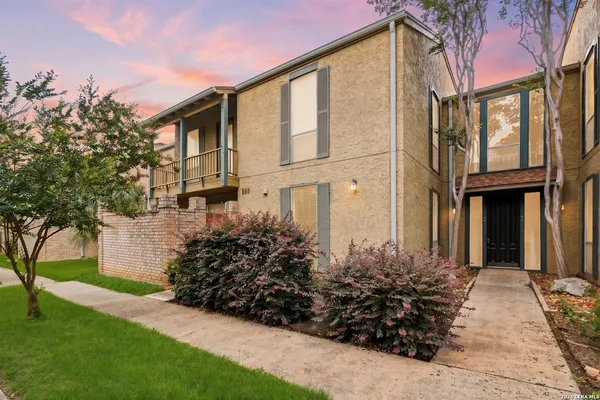 $163,900 | 3678 Hidden Drive, Unit 905, San Antonio, TX 78217