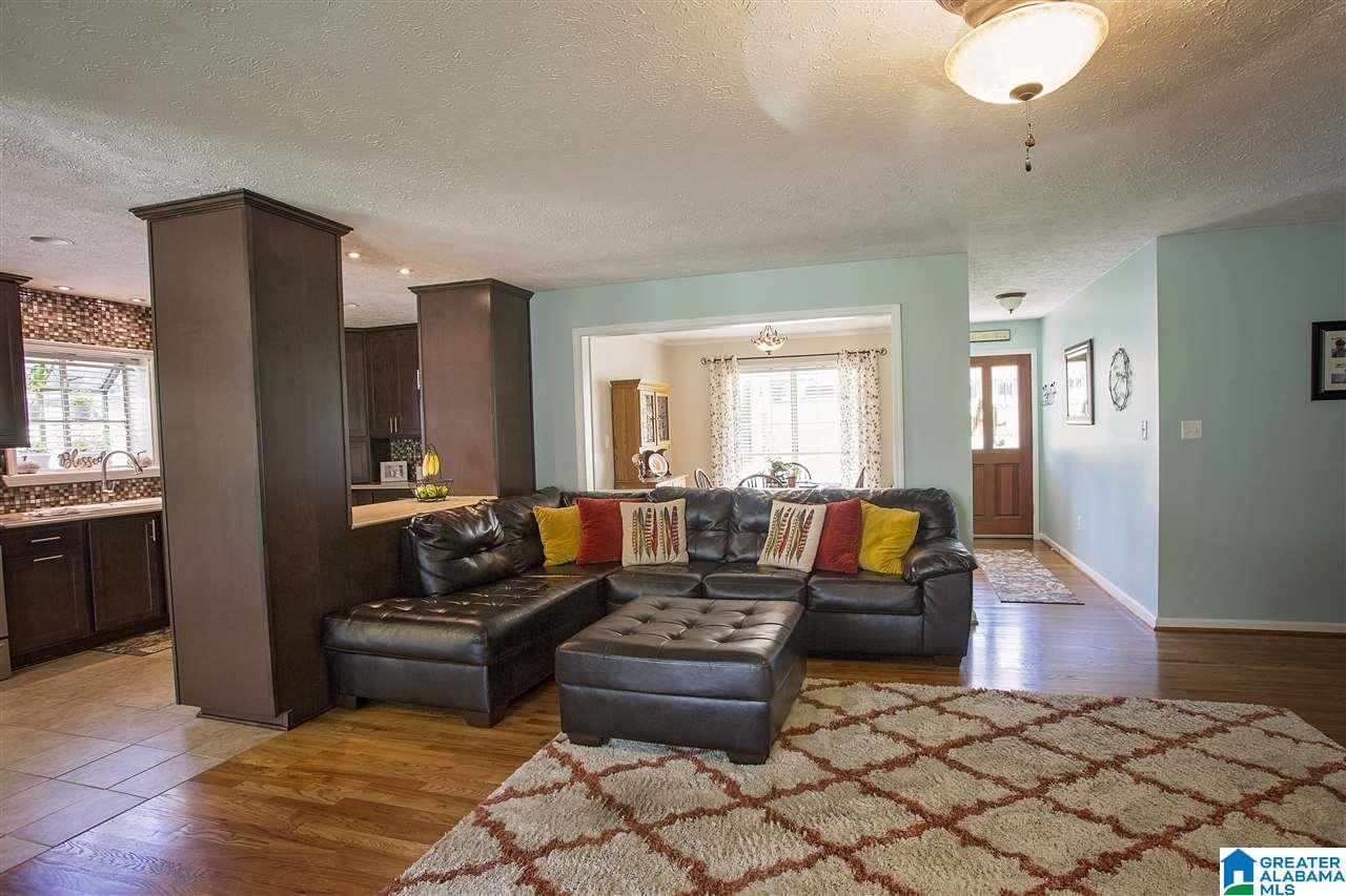 6031 Springview Drive Mount Olive, AL 35117 - Photo 12 of 32