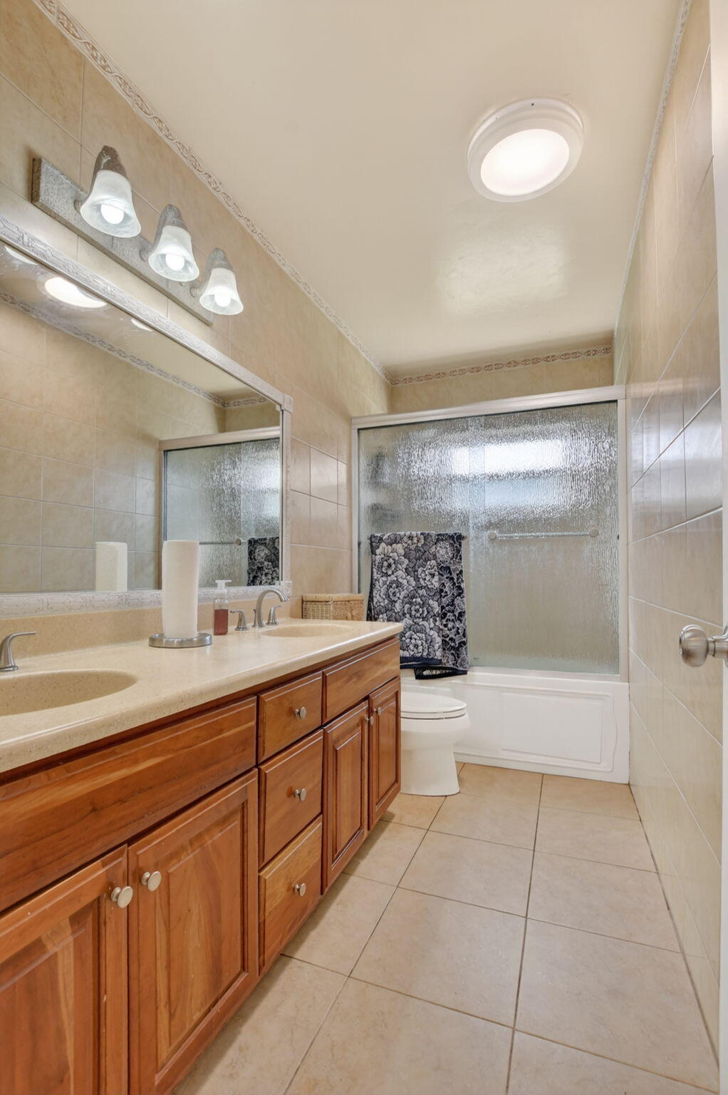 20876 Sugarloaf Lane Boca Raton, FL 33428 - Photo 32 of 57 Guest Bath