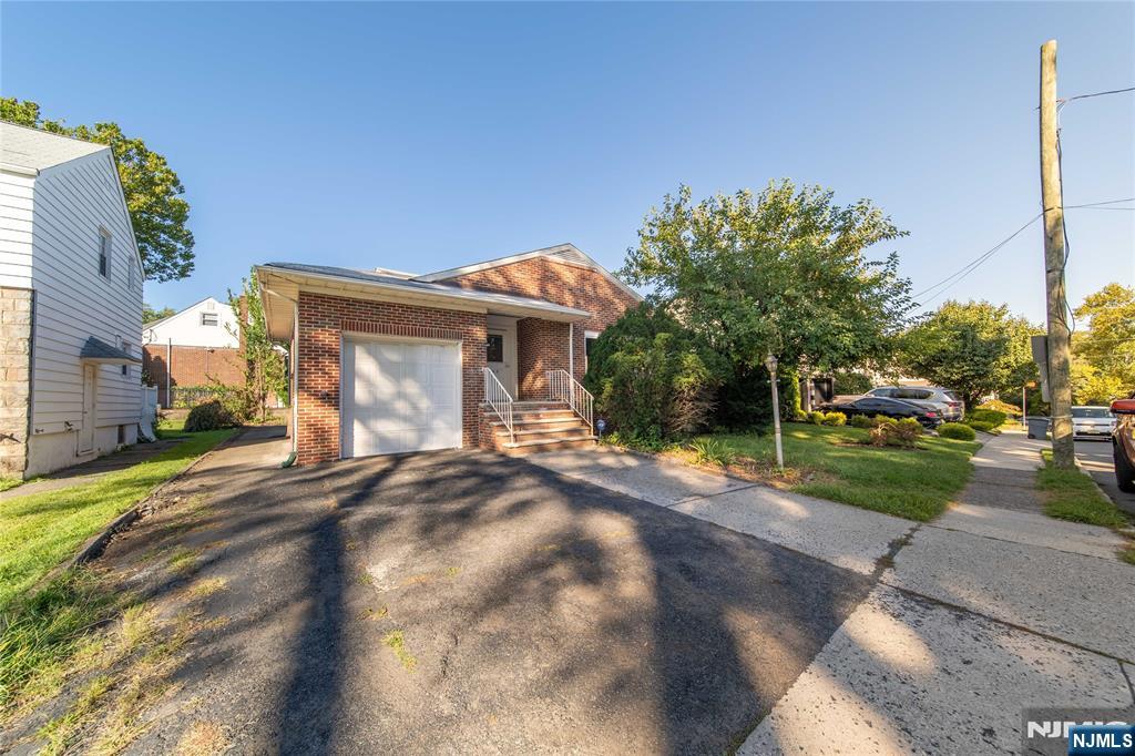 495 Bluff Road Fort Lee, NJ 07024 - Photo 33 of 37 Gallery Image 33