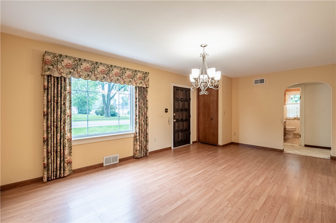 503 North 34th Street Decatur, IL 62521 - Photo 7 of 37 Formal Dining