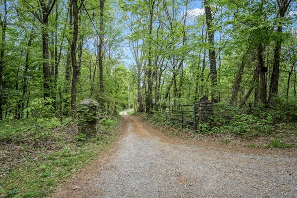 $549,900 | 1975 Sugar Tree Knob Road, Liberty, TN 37095