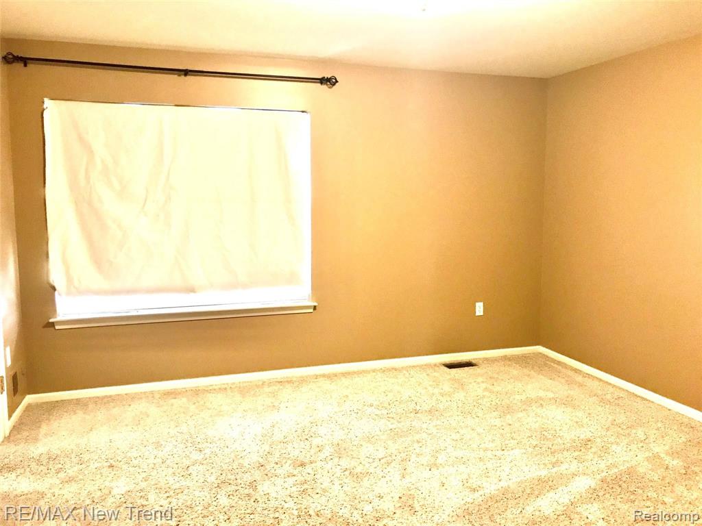 727 Cherry Orchard Road Canton, MI 48188 - Photo 14 of 22