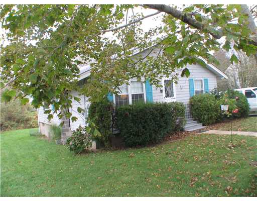 18 Periwinkle Road Narragansett, RI 02882 - Photo 14 of 14 Exterior Front.