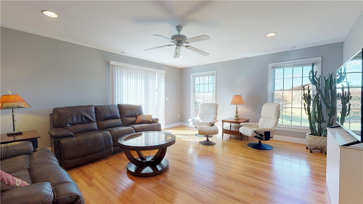 84 Dunns Corner Road Westerly, RI 02891 - Photo 16 of 33