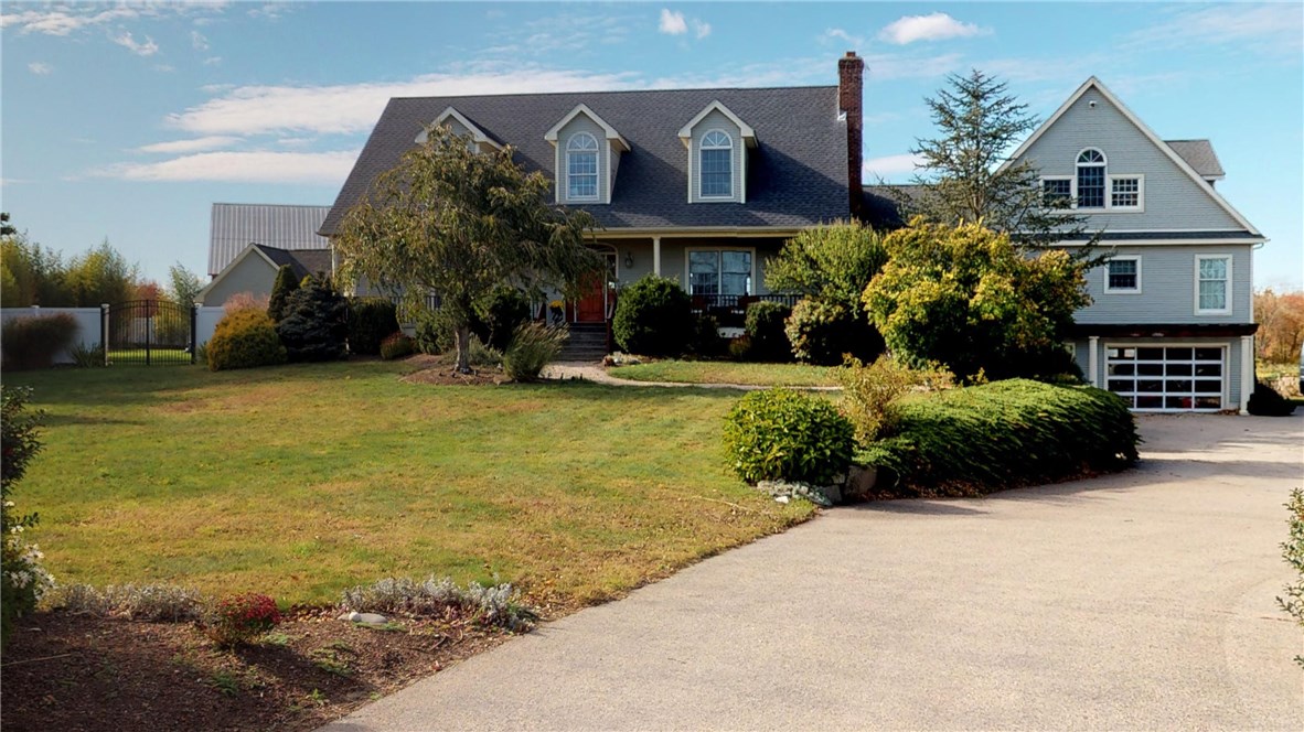 84 Dunns Corner Road Westerly, RI 02891 - Photo 2 of 33