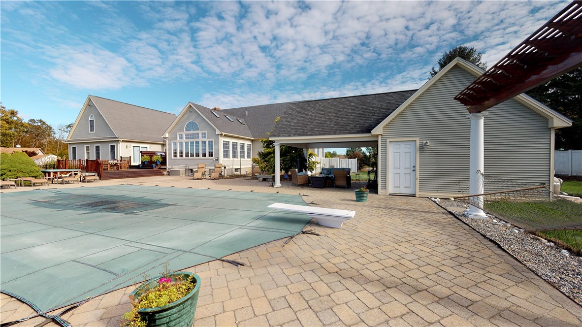 84 Dunns Corner Road Westerly, RI 02891 - Photo 25 of 33