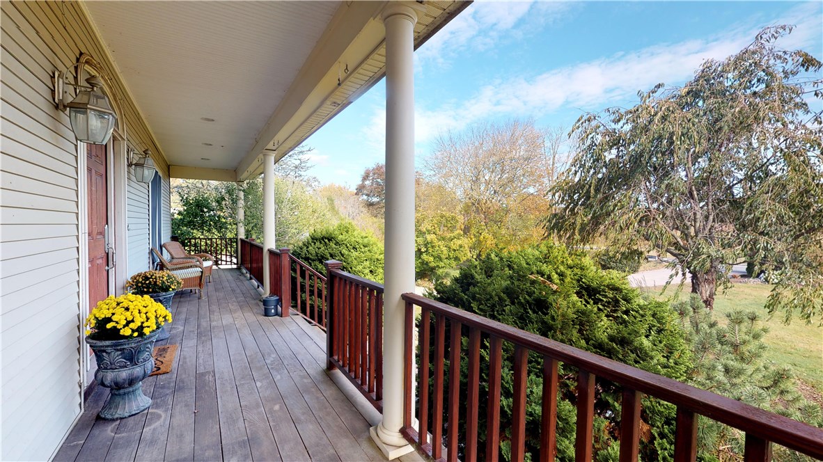 84 Dunns Corner Road Westerly, RI 02891 - Photo 3 of 33