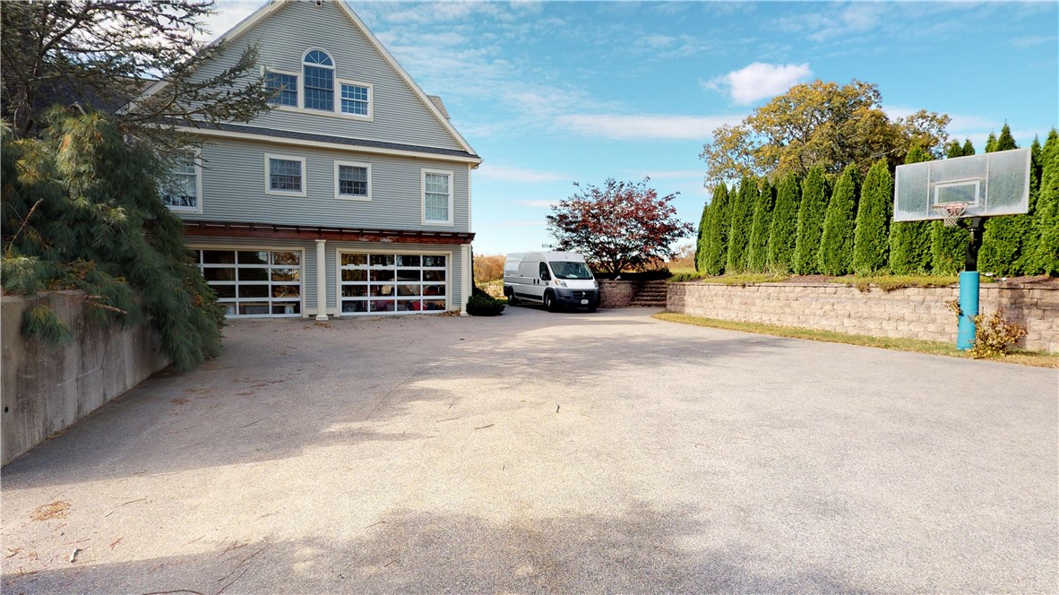 84 Dunns Corner Road Westerly, RI 02891 - Photo 31 of 33