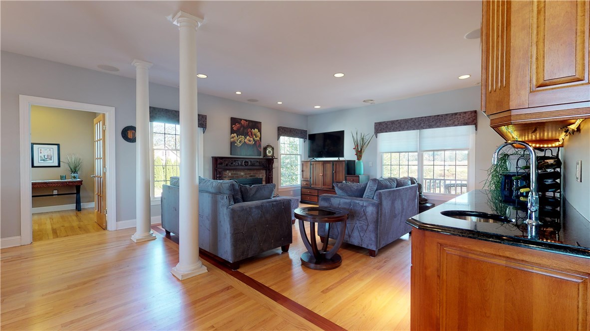 84 Dunns Corner Road Westerly, RI 02891 - Photo 8 of 33