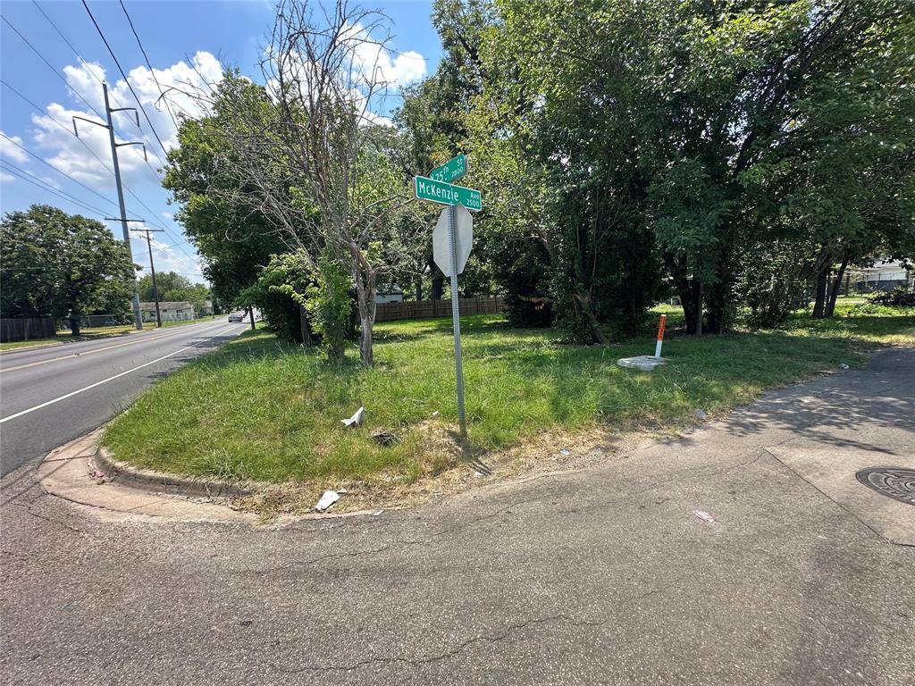 2504 McKenzie Avenue Waco, TX 76708 - Photo 5 of 5 a view of a park with large trees