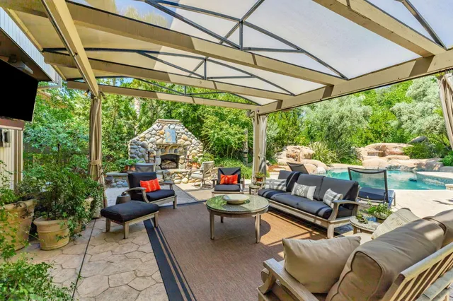 $1,450,000 | 11575 Splitrock Court, Gold River, CA 95670