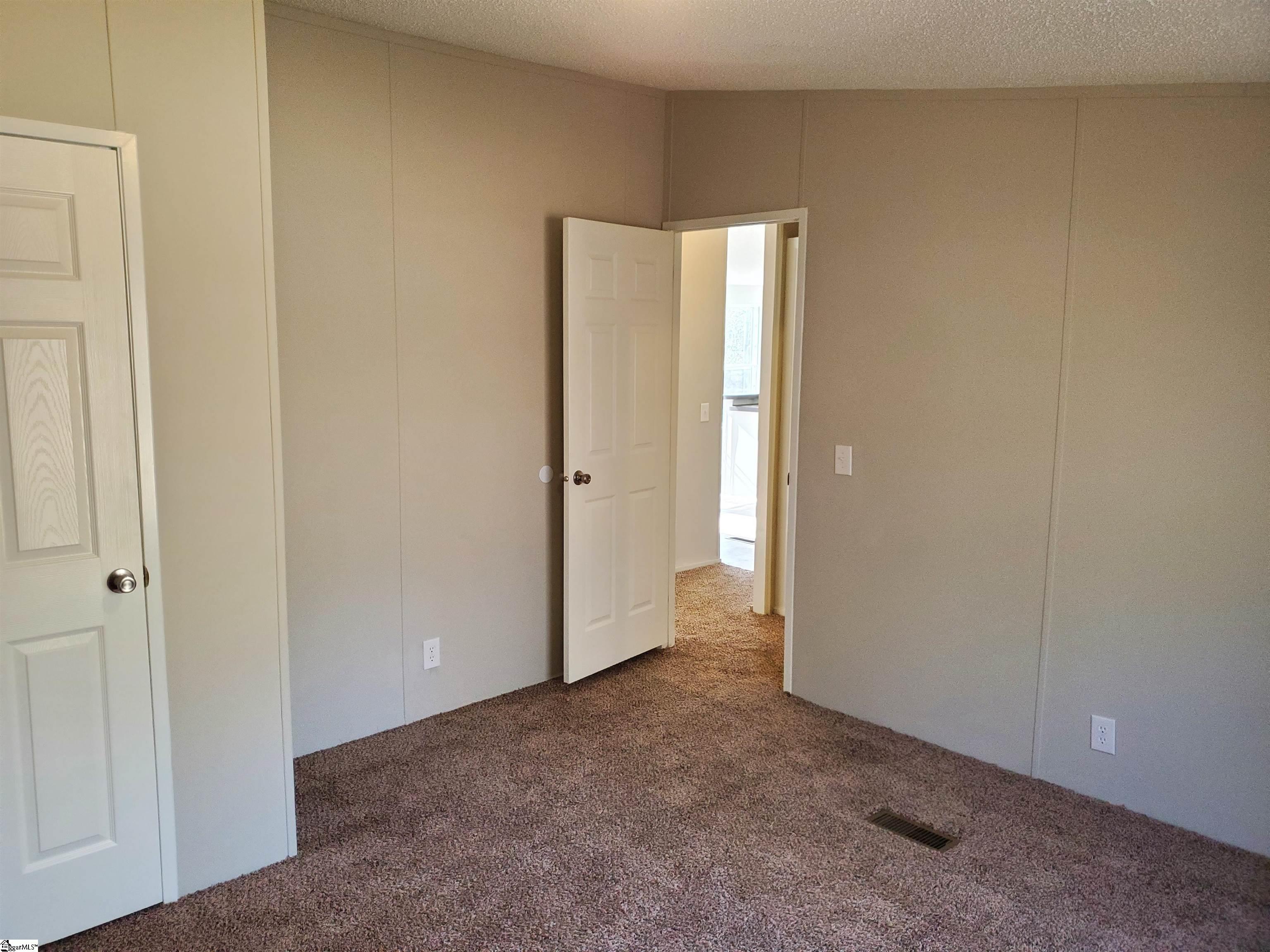 403 Brooks Road Belton, SC 29627 - Photo 12 of 17