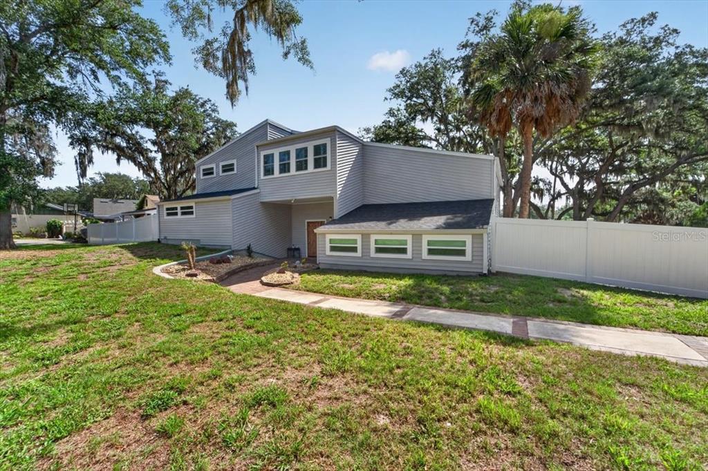 11302 Sandpine Road Riverview, FL 33569 - Photo 4 of 81