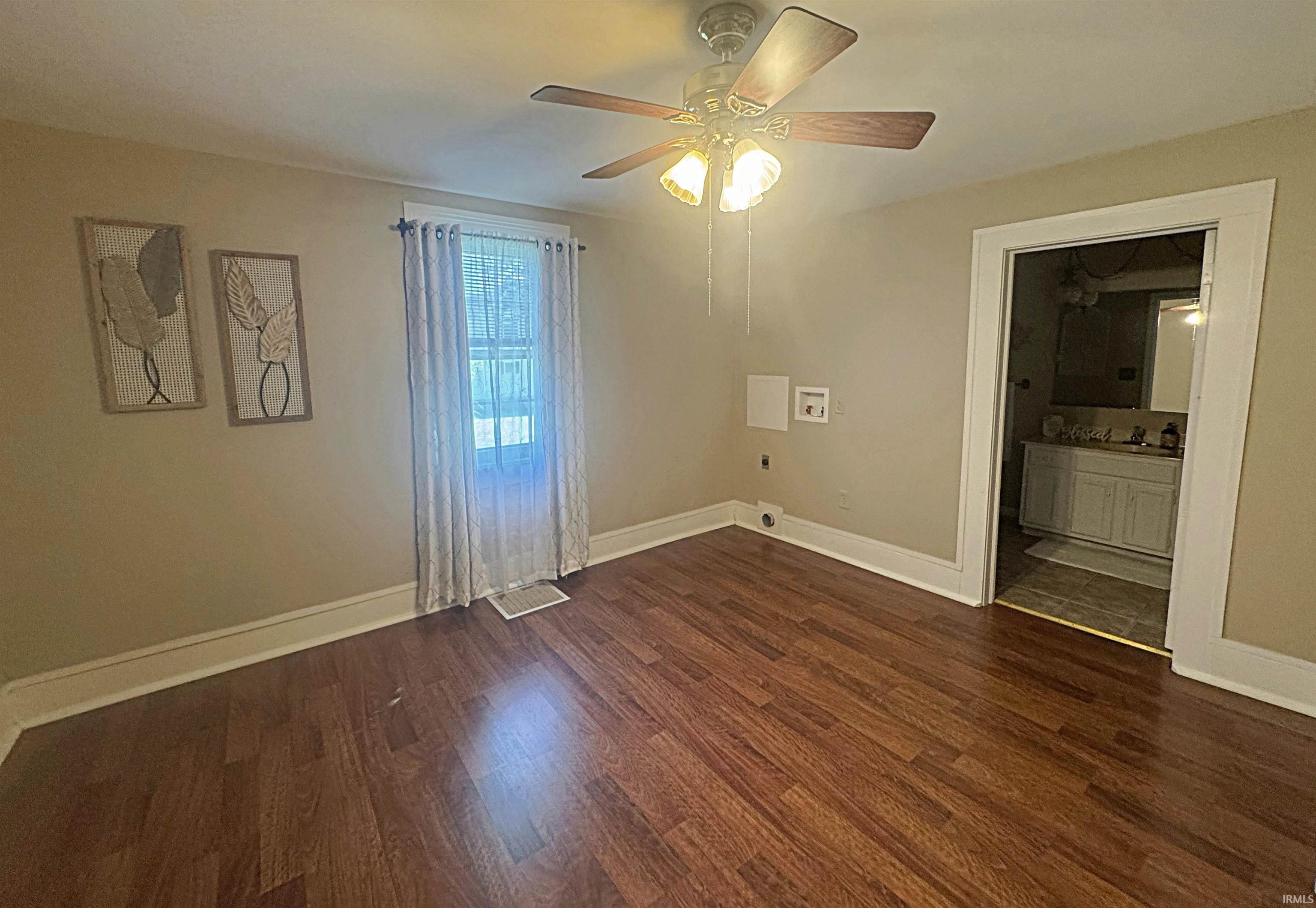 1725 Bedford Road Washington, IN 47501 - Photo 10 of 33