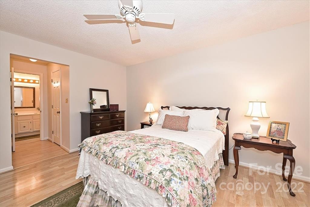 5009 Sharon Road, Unit B Charlotte, NC 28210 - Photo 15 of 19 Gallery Image 15