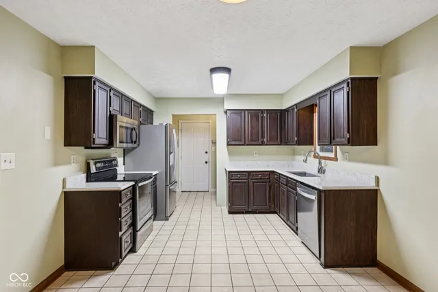 $374,900 | 6251 Crystal Springs Drive, Avon, IN 46123