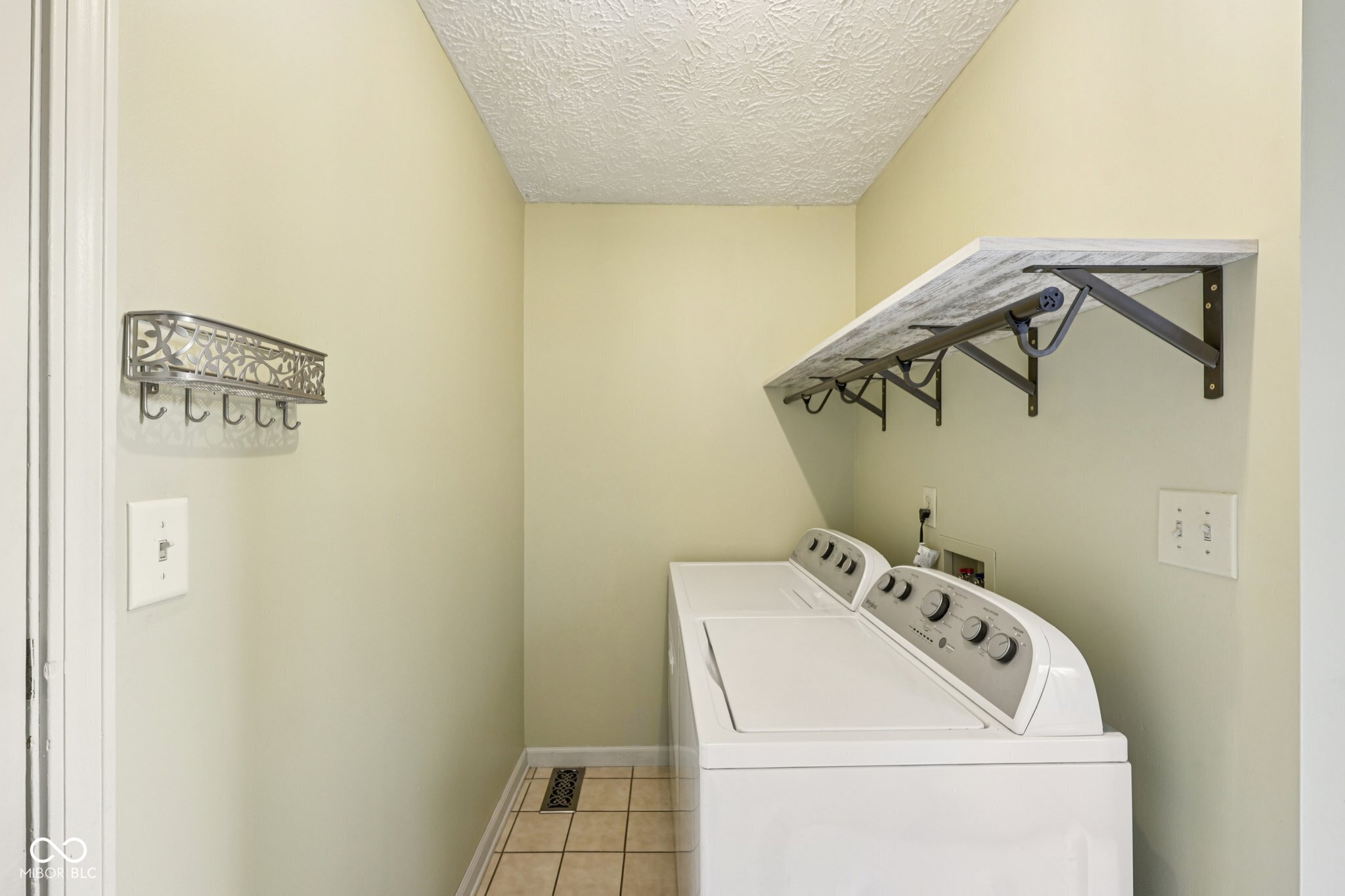 6251 Crystal Springs Drive Avon, IN 46123 - Photo 18 of 67