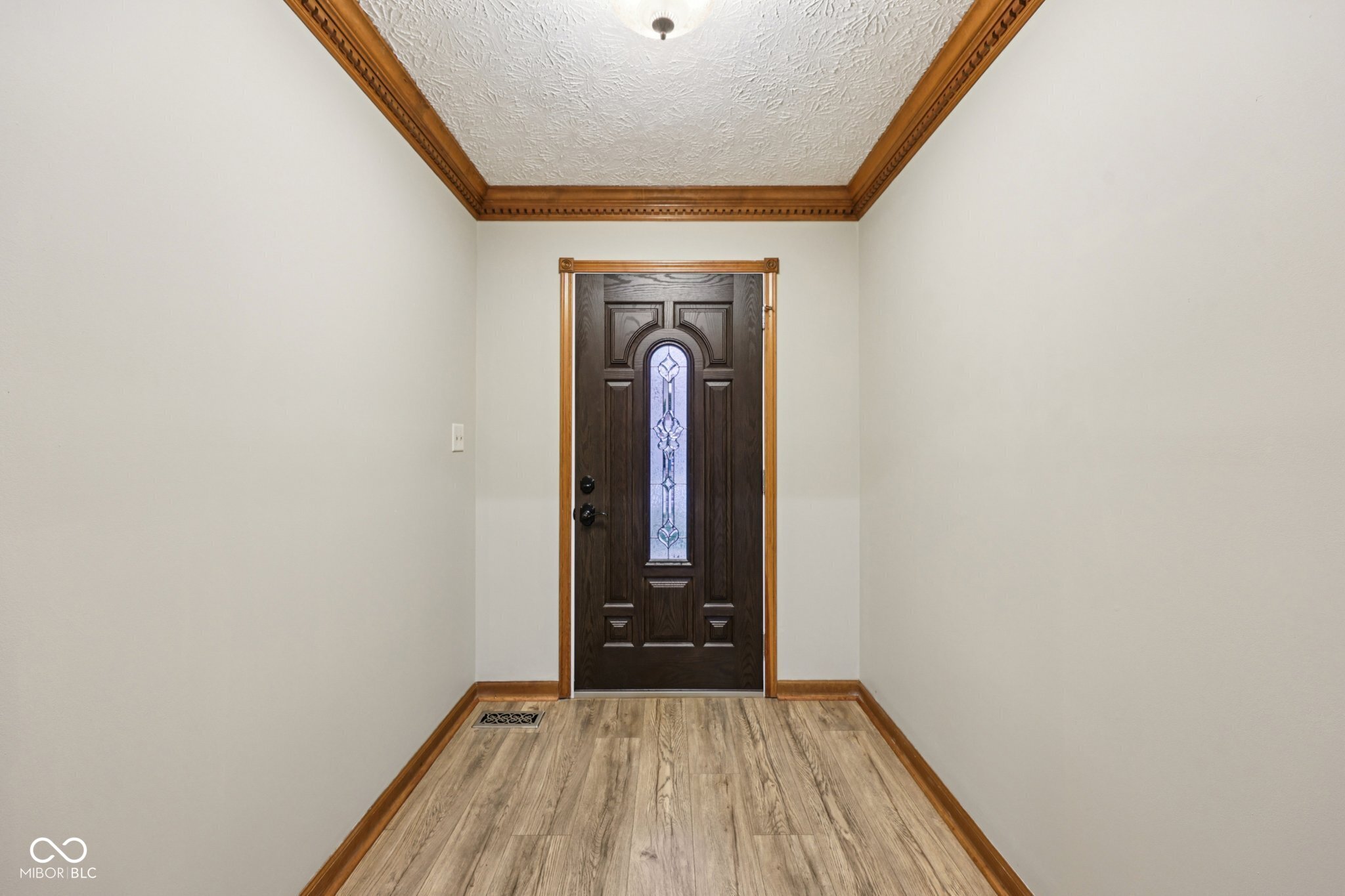 6251 Crystal Springs Drive Avon, IN 46123 - Photo 4 of 67