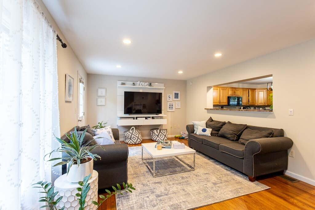 82 Old Orchard Road Eastham, MA 02642 - Photo 7 of 34 Living Room 1