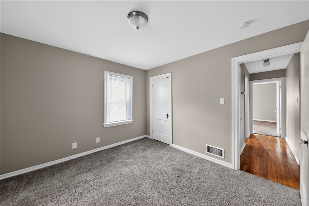 121 South Smithville Road Dayton, OH 45403 - Photo 9 of 15