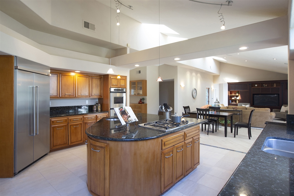 3467 Western Springs Road Encinitas, CA 92024 - Photo 9 of 25