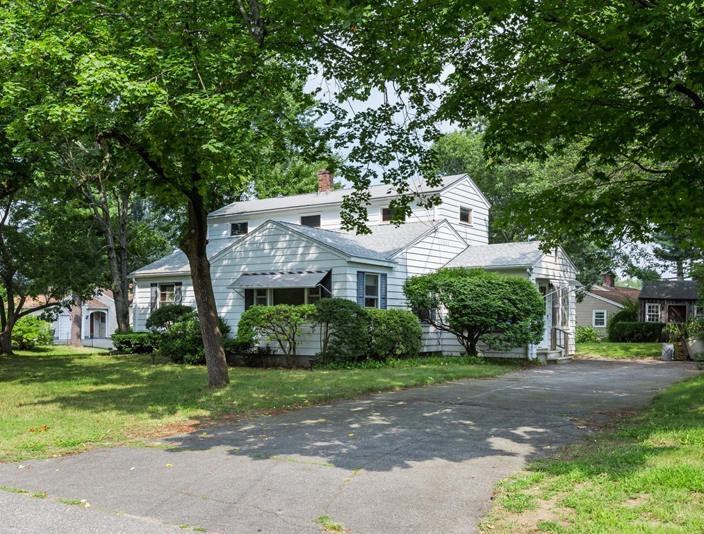 126 Mary Coburn Road Springfield, MA 01129 - Photo 1 of 30