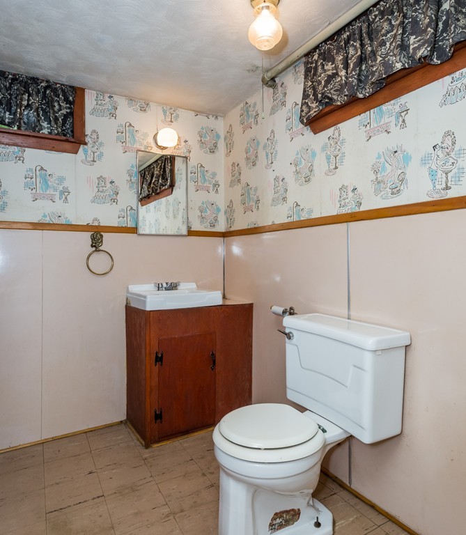 126 Mary Coburn Road Springfield, MA 01129 - Photo 26 of 30
