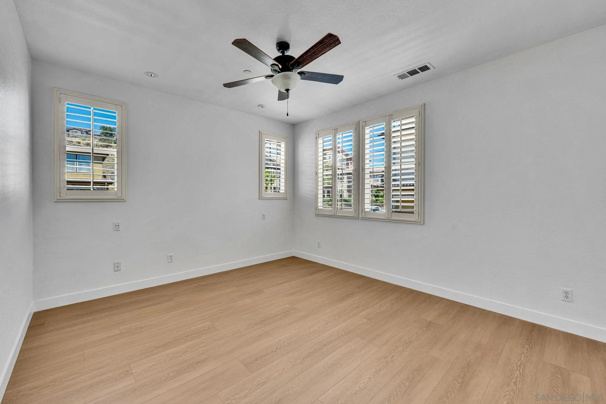 1205 Calabria Street Santee, CA 92071 - Photo 16 of 38