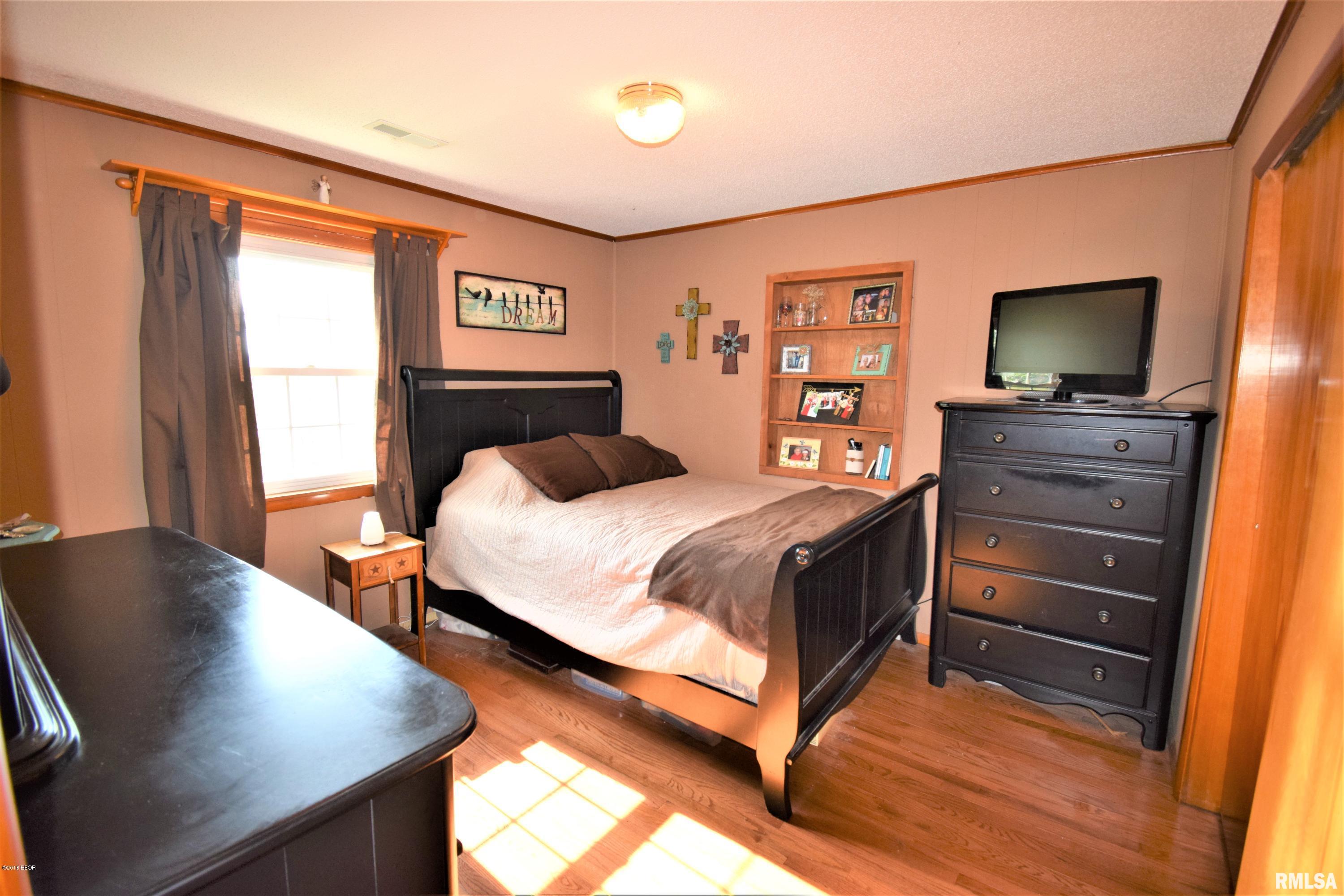 9147 East Bakerville Road Mount Vernon, IL 62864 - Photo 11 of 27 Gallery Image 11