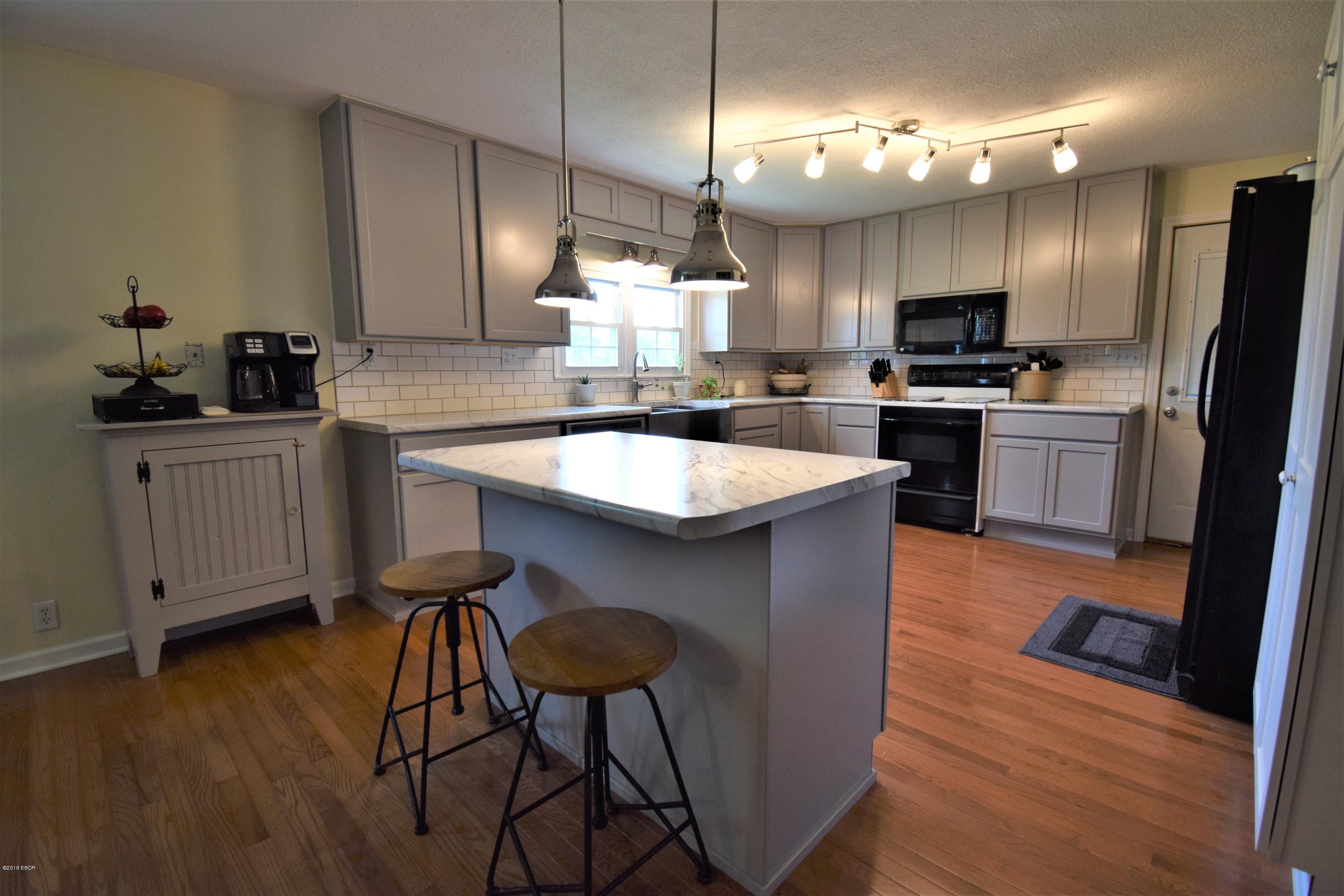 9147 East Bakerville Road Mount Vernon, IL 62864 - Photo 4 of 27 Gallery Image 4
