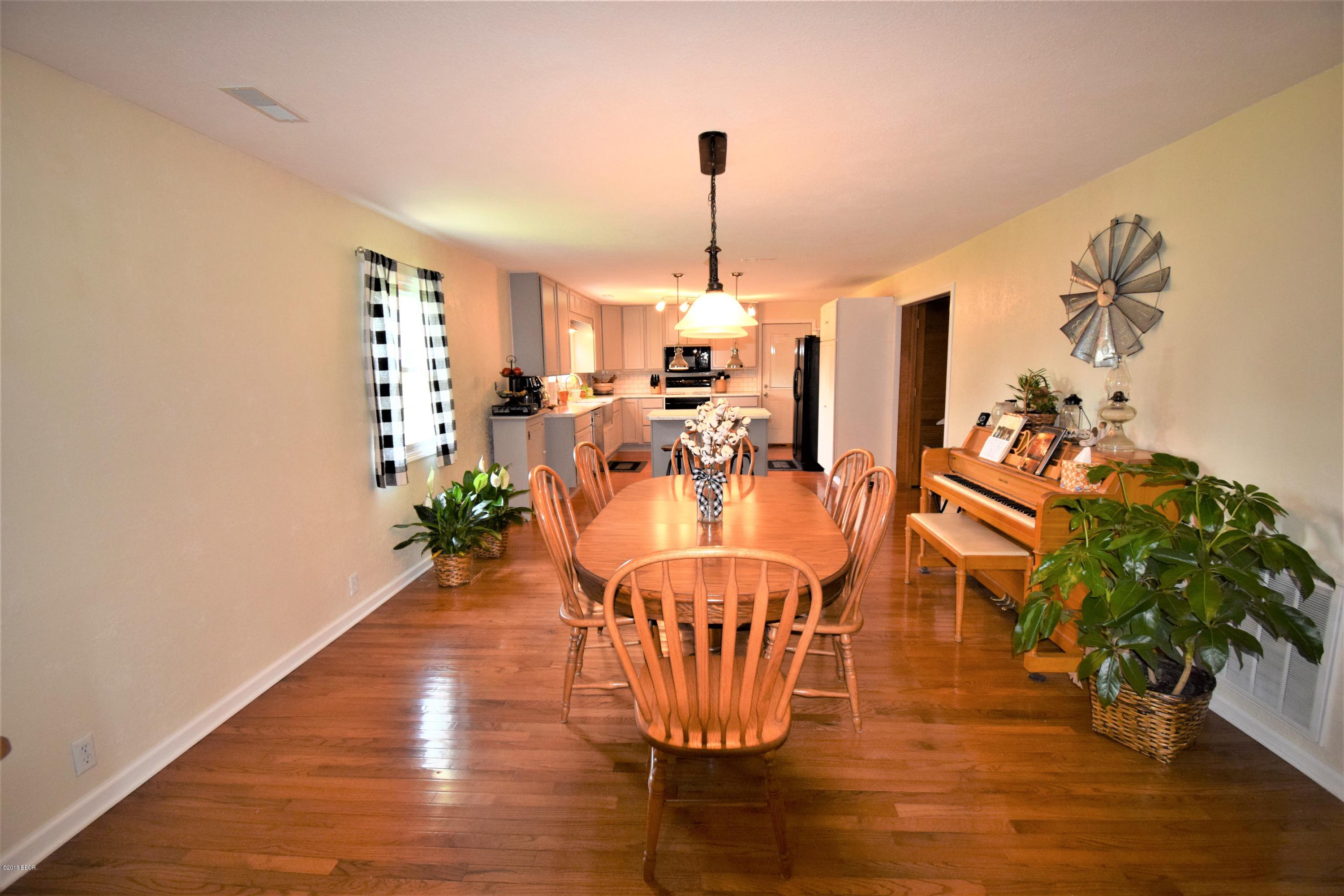 9147 East Bakerville Road Mount Vernon, IL 62864 - Photo 9 of 27 Gallery Image 9