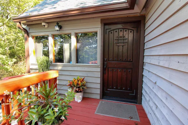 $689,900 | 781 Devils Knob Loop, Roseland, VA 22967