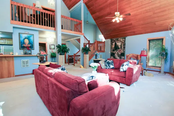 $689,900 | 781 Devils Knob Loop, Roseland, VA 22967