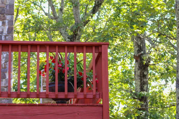 $689,900 | 781 Devils Knob Loop, Roseland, VA 22967