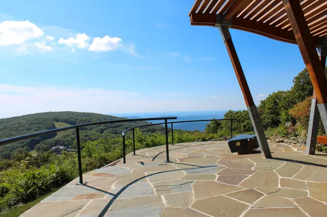 $699,000 | 781 Devils Knob Loop, Roseland, VA 22967