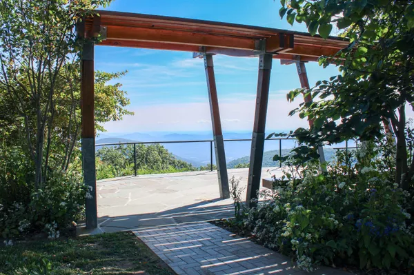 $689,900 | 781 Devils Knob Loop, Roseland, VA 22967